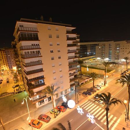Guesting Velazquez Apartment Cádiz Exterior foto